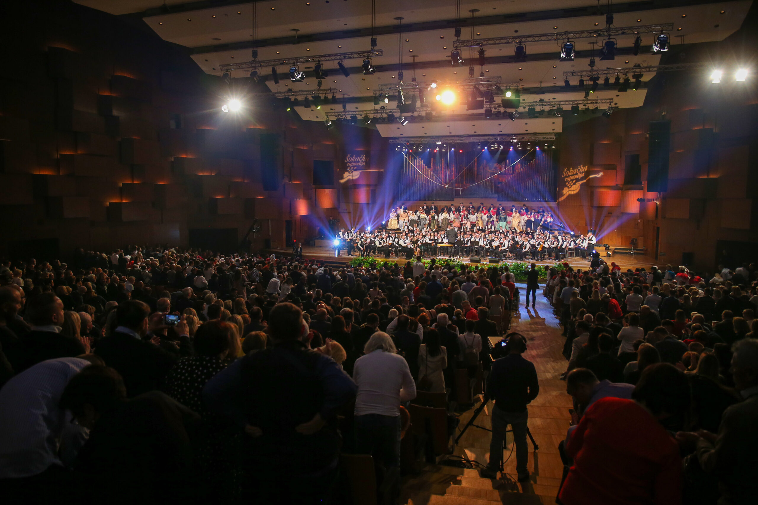 Novi koncert 100 tamburaša – 26.3.2023. u KD Vatroslav Lisinski